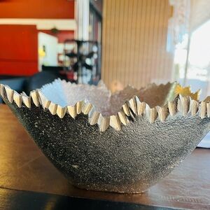 Silver Aluminum Broken Edge Decorative Bowl